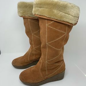 STEVEN MADDEN Tan and Sherpa Tall Wedge Boot VTG